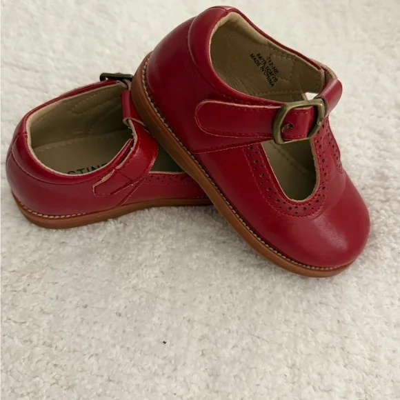 Toddler Girls Red Classic Maryjane Shoe - Picture 2 of 5